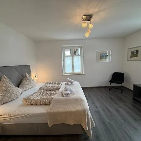 Marienplatz Appartement *